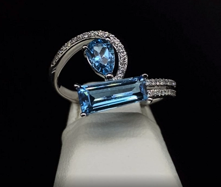 14K Diamond and Blue Topaz Ring