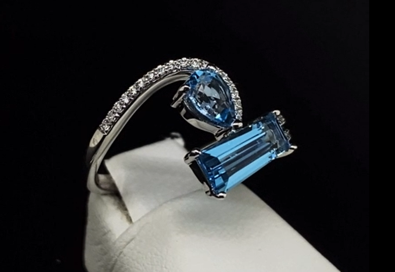 14K Diamond and Blue Topaz Ring