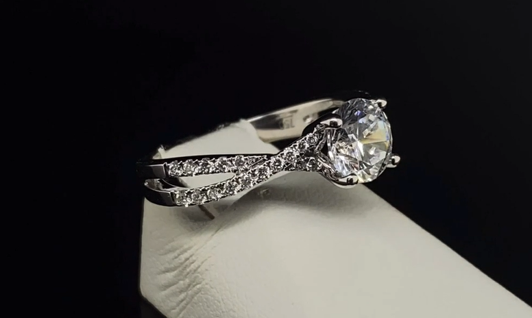 18K Diamond Semi-Mount Engagement Ring